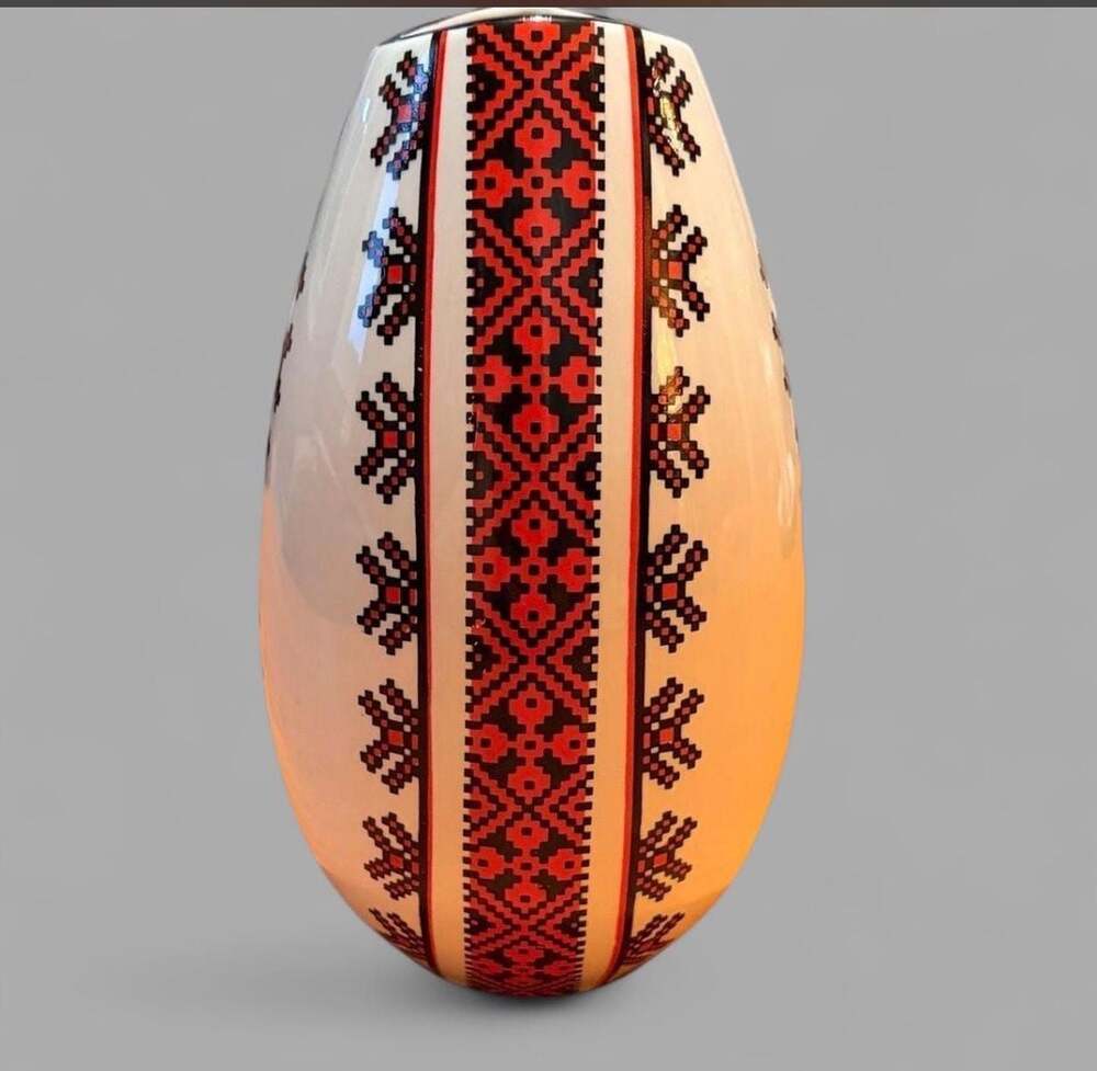 Vintage 1970s Heinrich W Germany Ovoid  Vase w/ Ukrainian Folk Art Cross-Stitch